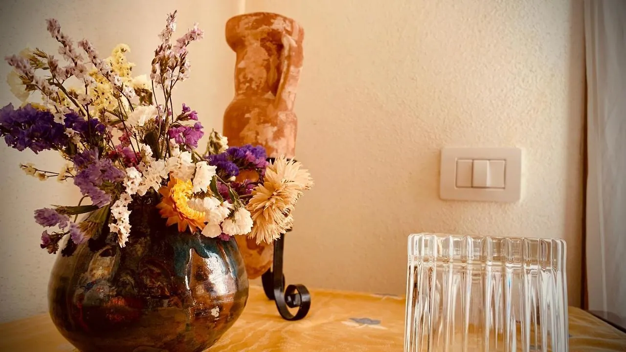 ベッド・アンド・ブレックファスト B&B Domo La Laguna カブラス イタリア