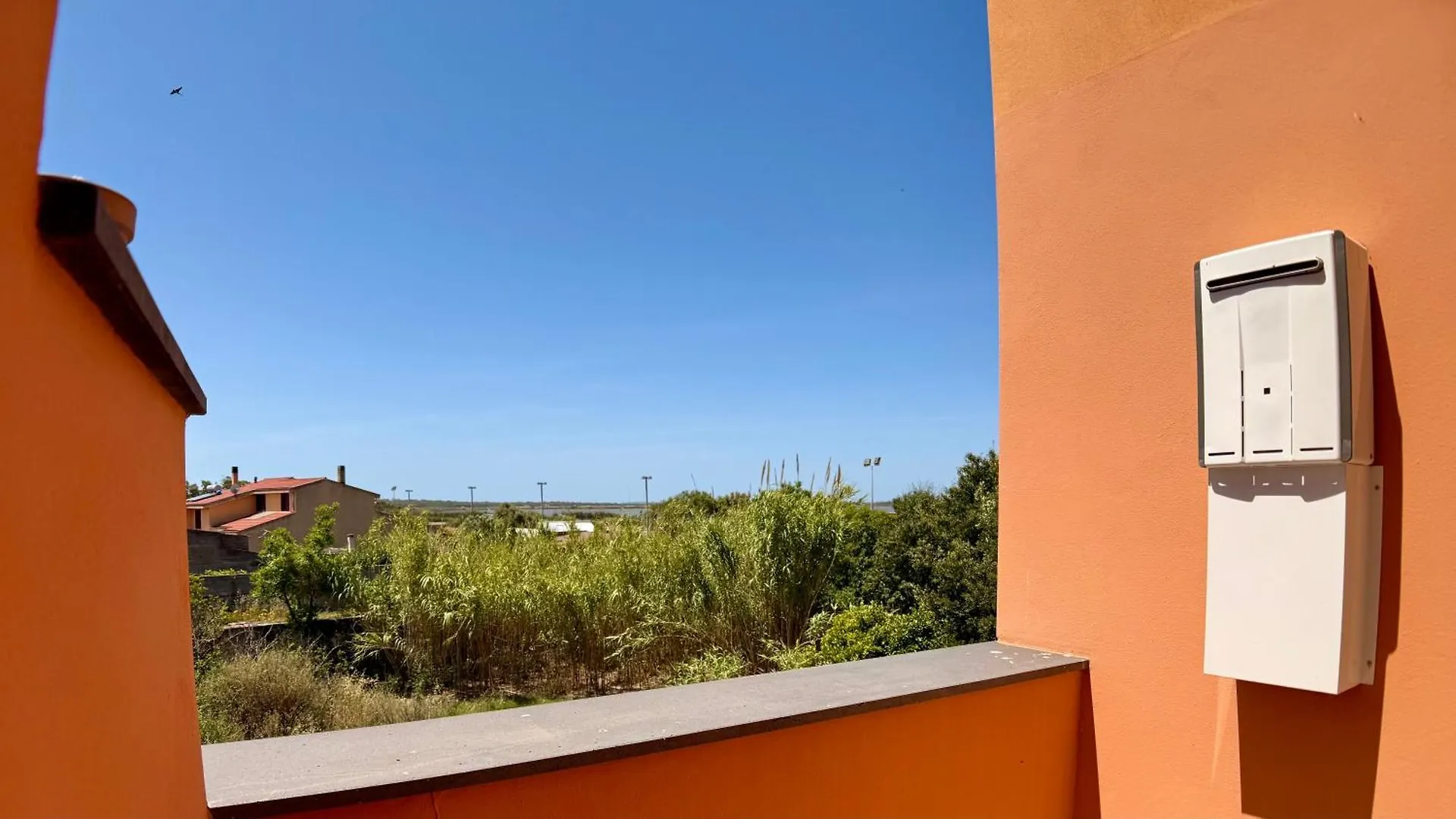 B&B Domo La Laguna カブラス ベッド・アンド・ブレックファスト