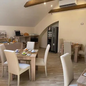  Affittacamere Attic Italia